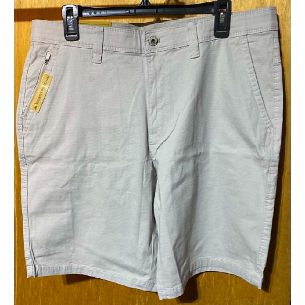 Men's Weatherproof Khaki Cargo Shorts, Size 36